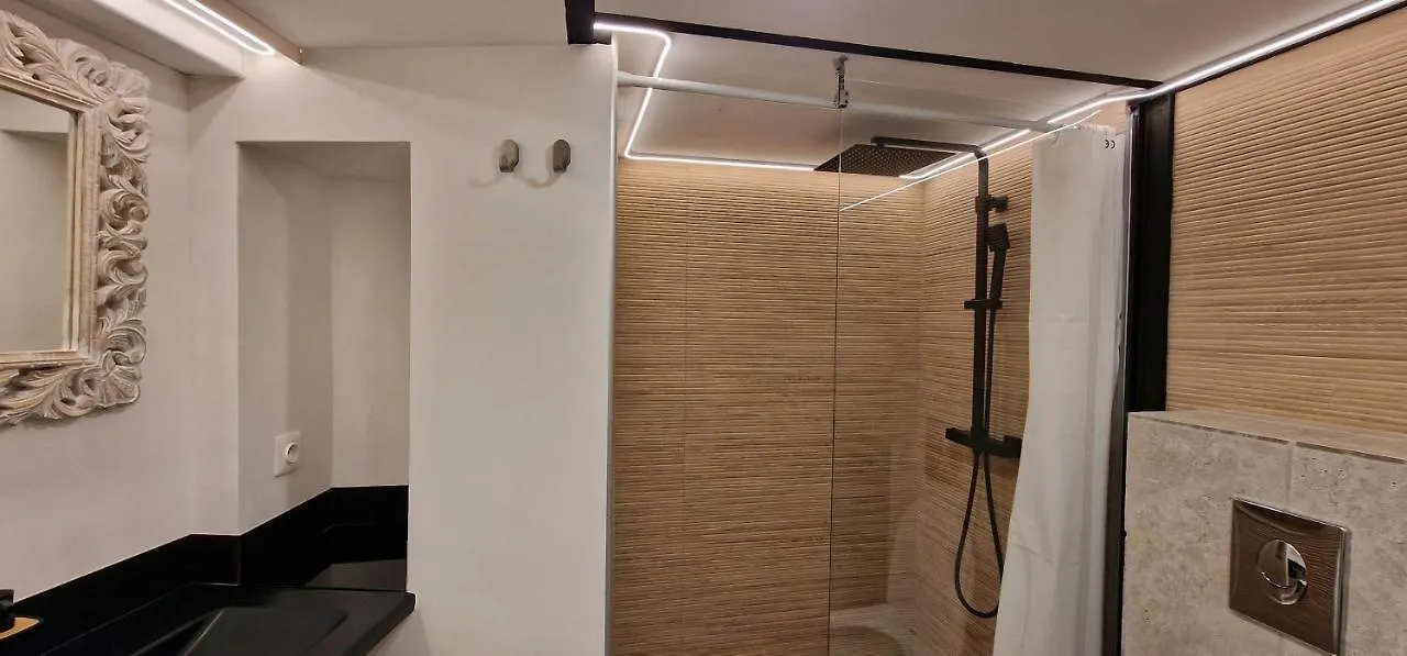 Tres Joli Loft Au Coeur De Nice France